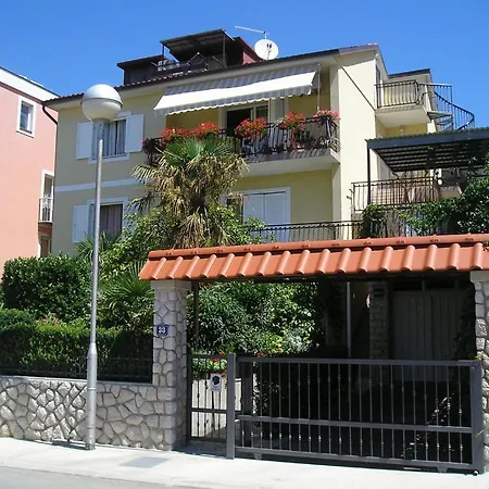 Family Apartments Ankica Crikvenica Exterior photo